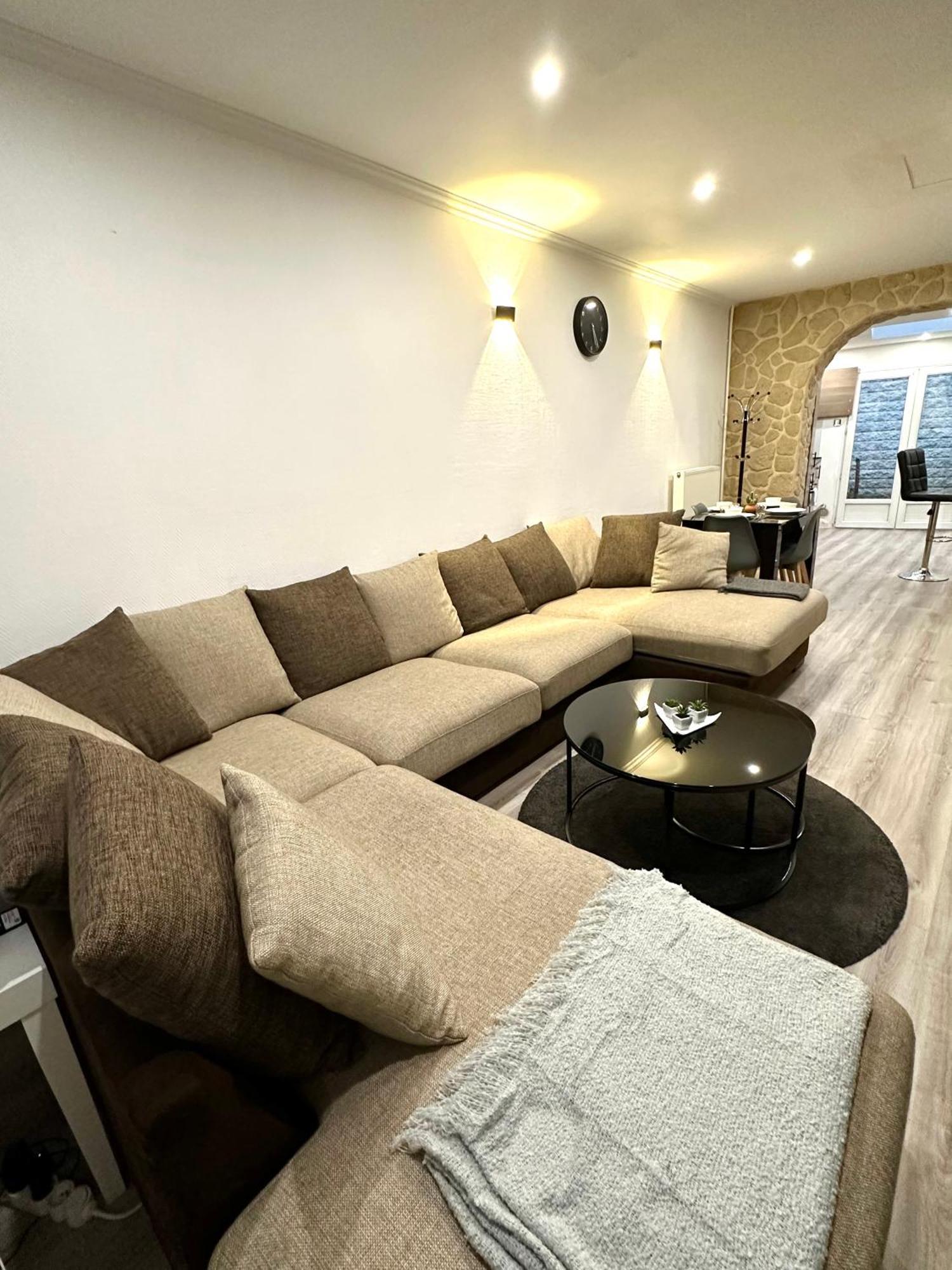 Une Belle Maison Avec 2 Chambre Croix Exteriör bild
