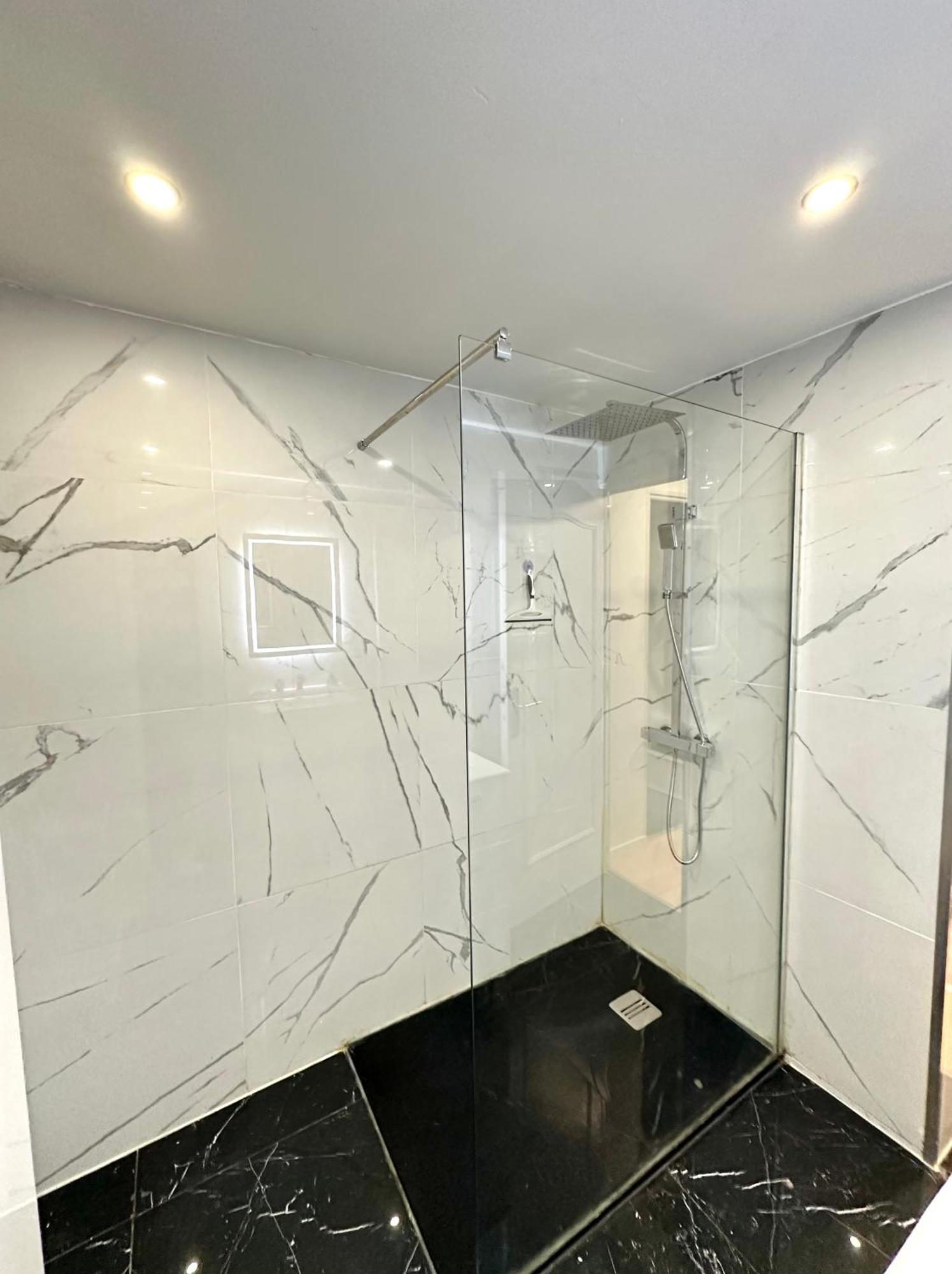 Une Belle Maison Avec 2 Chambre Croix Exteriör bild